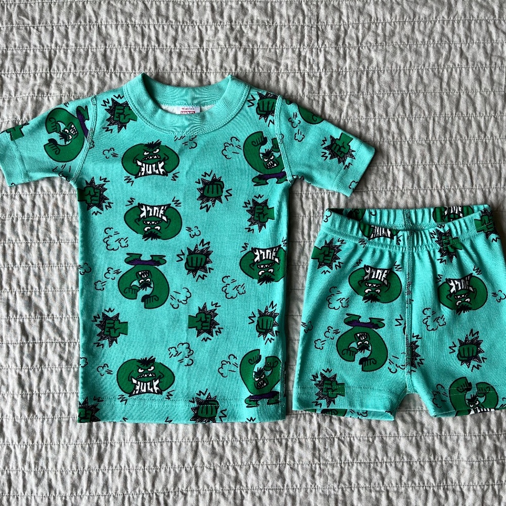 Hanna Andersson Hulk short sleep set size 3T